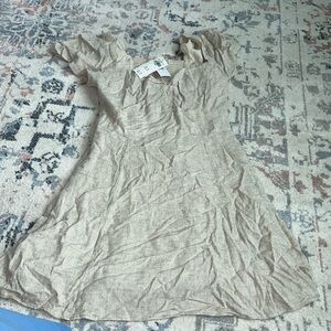 Abercrombie and Fitch tan dress extra small NWT